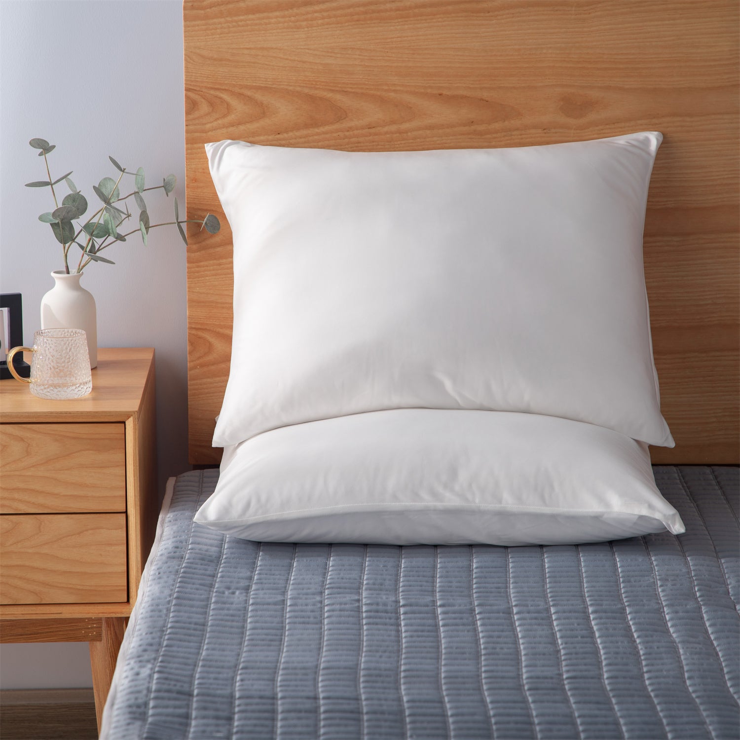 2pcs Cooling Pillowcase Set - Ultra-Soft, Moisture-Wicking & Hypoallergenic for Hair Pillow Covers - Hidden Zipper Closure Design - Ideal for Hot Sleepers in Summer Nights for Home, Guest Room, RV, Camper, Cabin, Travel and College Dorm Bedroom Decor and