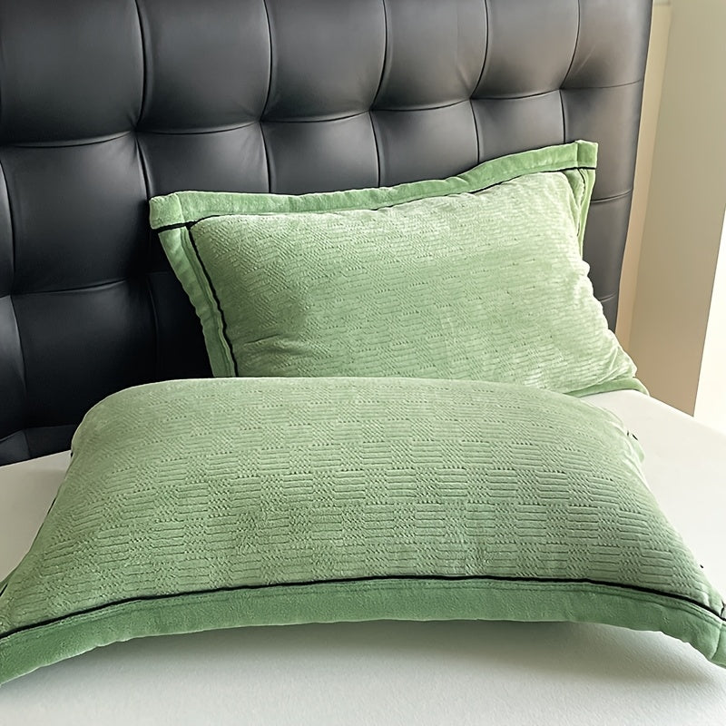 2pcs of milk velvet pillowcases, new simple and fashionable adult pillow set, soft and delicate touch, comfortable and breathable, suitable for home, office, outdoor, air-conditioned room, car, sofa pillow cover, machine washable, multiple patterns and